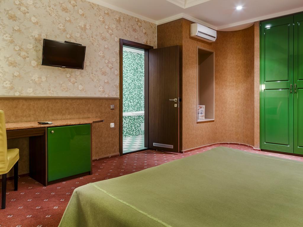 Road Star Hotel Dnipro Exterior photo